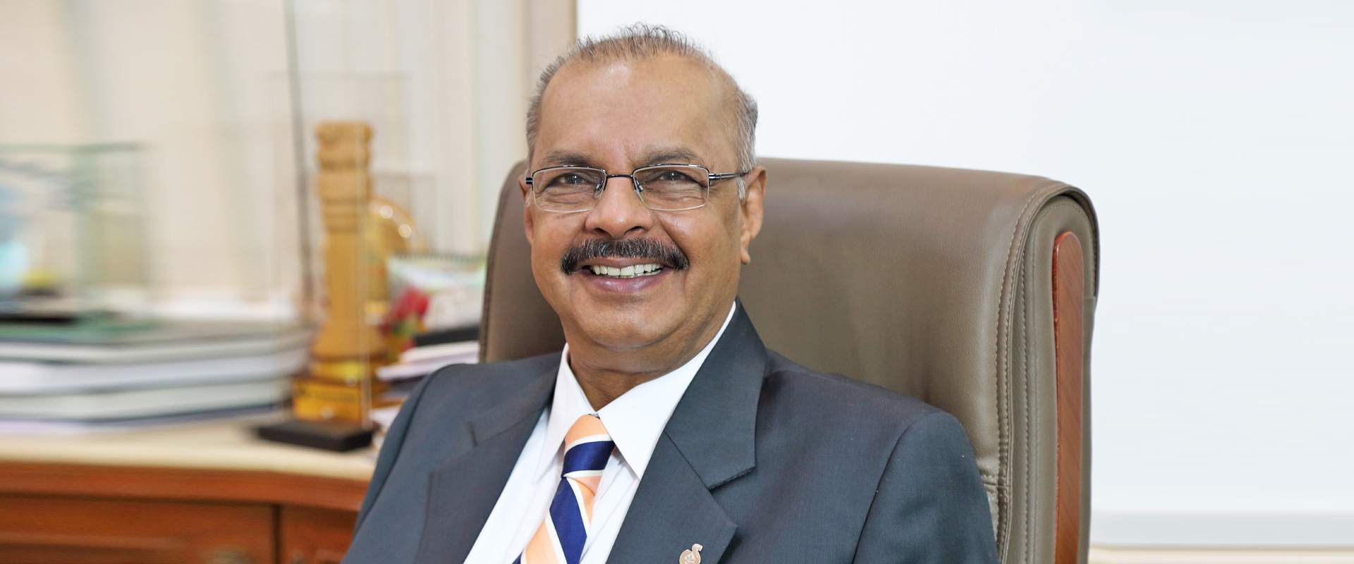 Leading Dailies Profile Late Dr. Muhammed Majeed