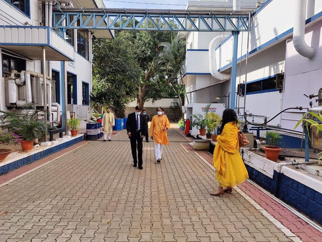 Shri Suresh Prabhu visit at Sami-Sabinsa Group