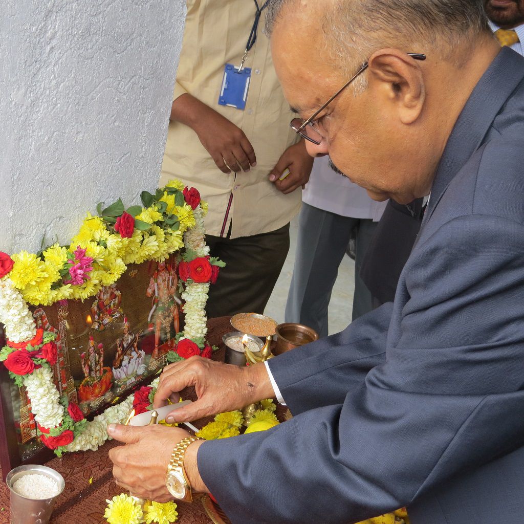 Dr. Muhammed Majeed, Founder & Chairman, Sami-Sabinsa Group inaugurates new Solvent Extraction Plant in Dobaspet, Bangalore