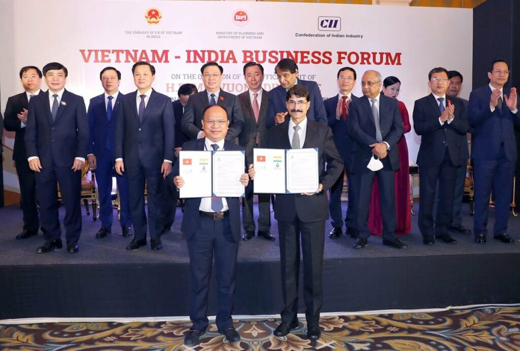 Exchanging MoU_Saklani