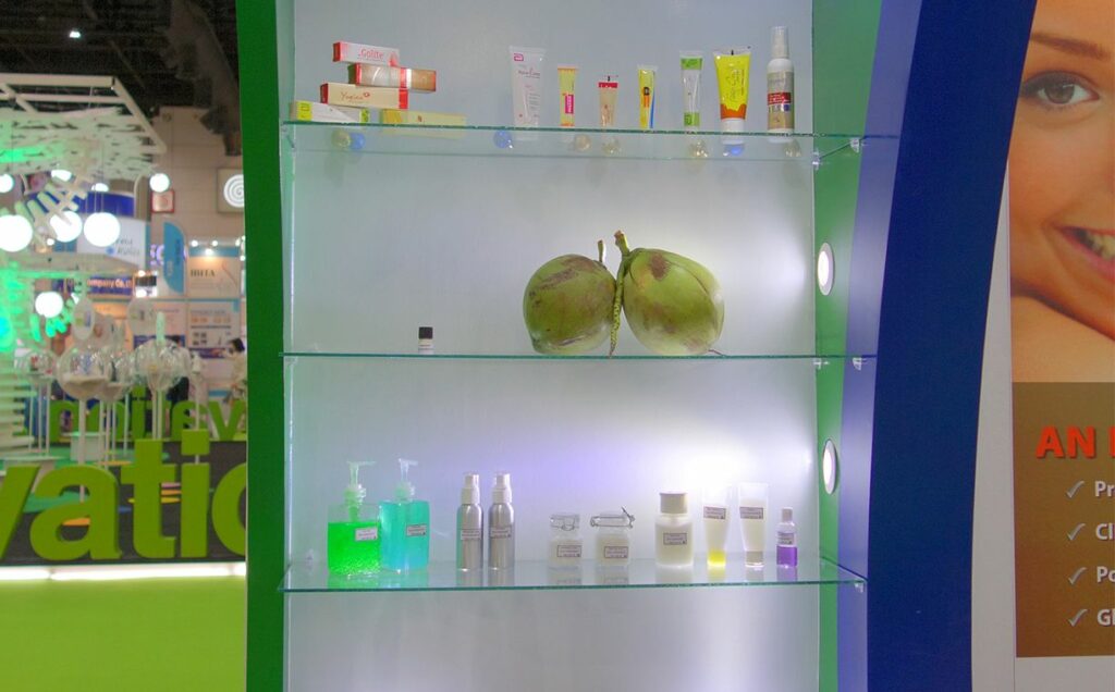 In_Cosmetics_2014_08